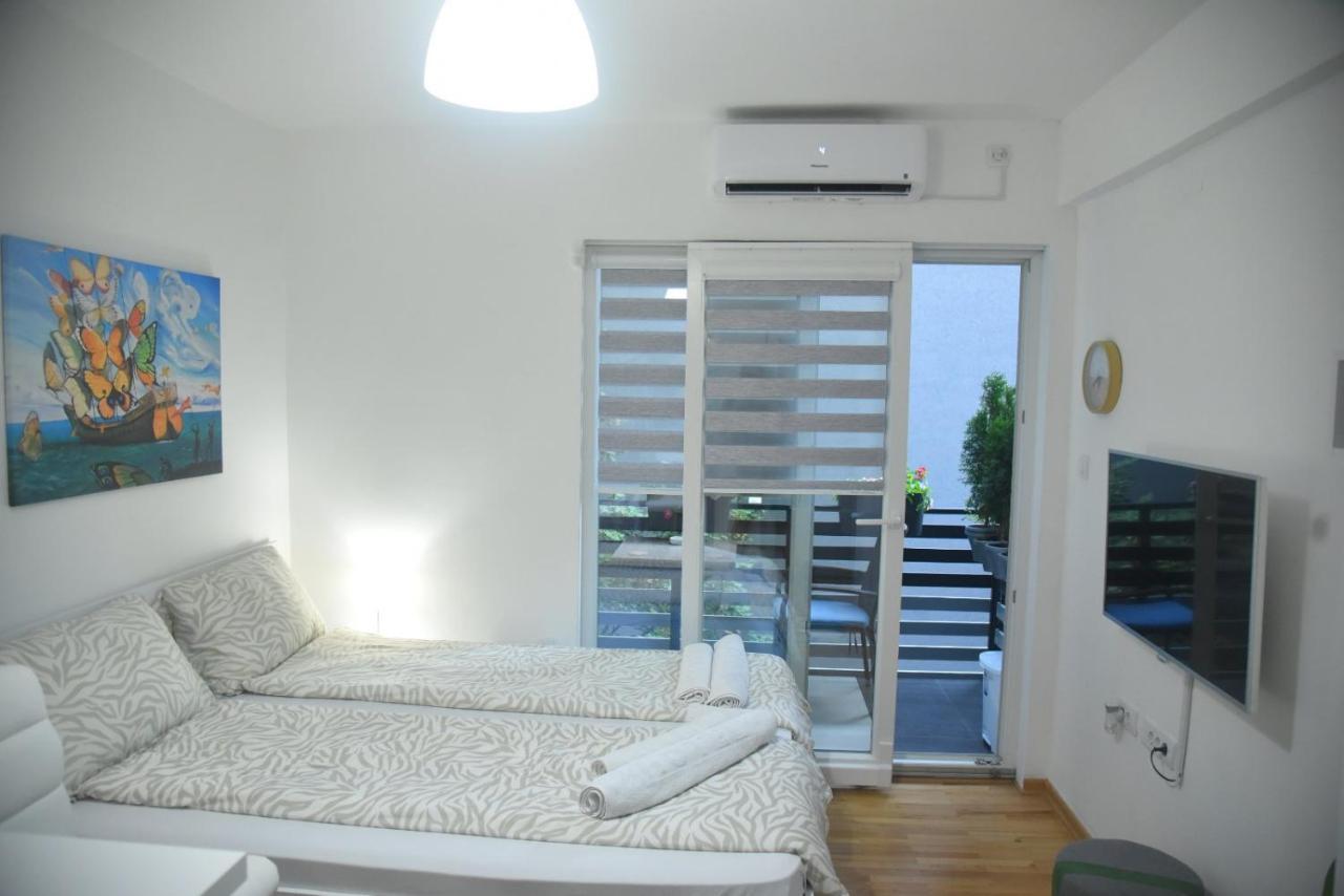 Dekart 2 Apartment Ni Extérieur photo