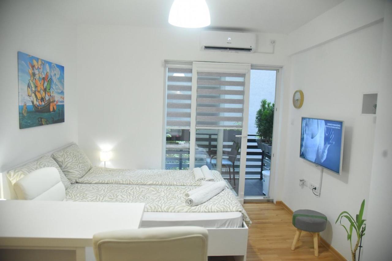 Dekart 2 Apartment Ni Extérieur photo
